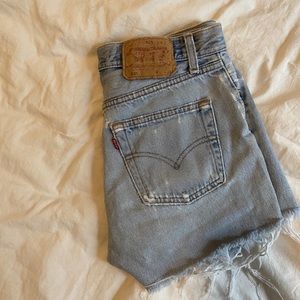 Vintage Levi’s Shorts (Size 4)